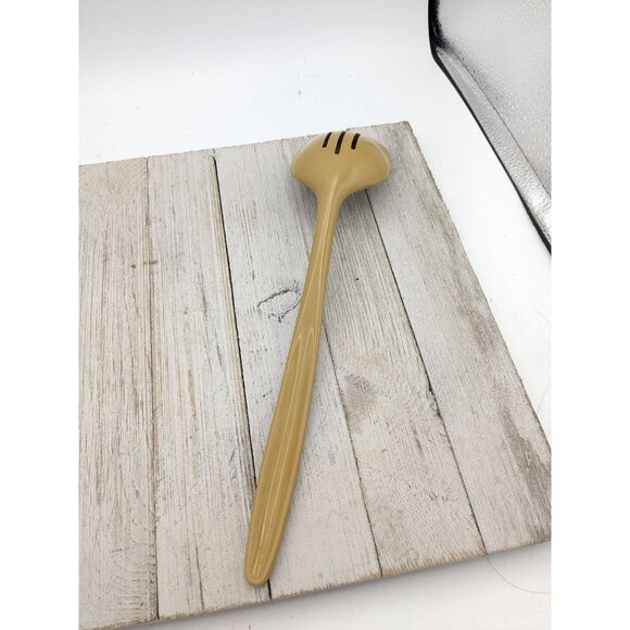 Hutzler Slotted Serving Spoon Melamine 10" Mustard No 532 - Picture 4 of 8